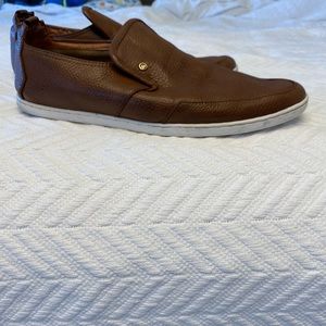 Men’s Steve Madden mid brown slip on shoes